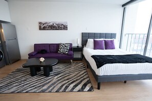 1 chambre, bureau, fer et planche à repasser, Wi-Fi gratuit