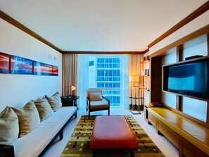 Suite Luxe, 2 chambres, cuisine, vue ville | Salle de séjour