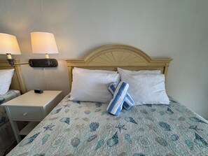 1 bedroom, iron/ironing board, free WiFi, bed sheets - Cozy studio condo with direct ocean view in amazing Daytona Beach (Daytona Beach)