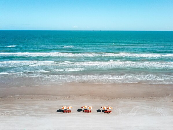 House (6 Bedrooms) | Front of property - Angle of the Sun 301 SOU (Port Aransas)