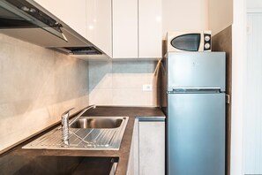 Fridge, microwave, dishwasher, high chair