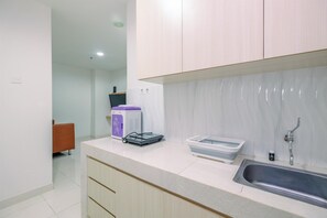 Standard Apartment, 2 Bedrooms (Apartment) | Private kitchen
