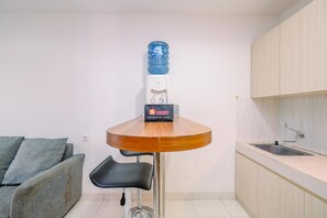 Apartamento standard, 2 quartos (Apartment) | Sala de jantar
