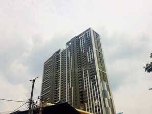 Exterior - Minimalist and Comfy 1BR Springwood Residence Tangerang Apartment (Tangerang)