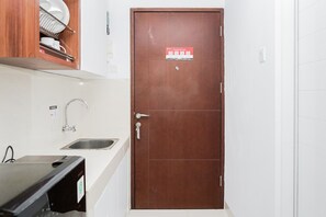 Standard Studio, 1 Bedroom (Apartment) | Private kitchen