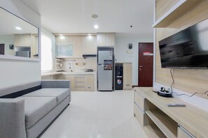 Standard Apartment, 2 Bedrooms (Apartment) | Living room