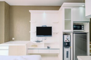 Standard Studio, 1 Bedroom (Apartment) - Comfort Stay Studio at 6th Floor Sentul Tower Apartment (Citaringgul)