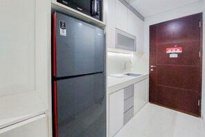 Standard Studio, 1 Bedroom (Apartment) | Private kitchen