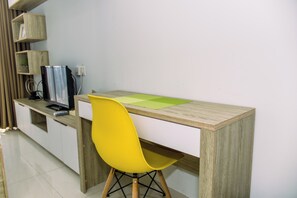 Standard Studio, 1 Bedroom (Apartment) | Dining room - Comfort and Tidy Studio Apartment Springwood Residence Tangerang (Tangerang)