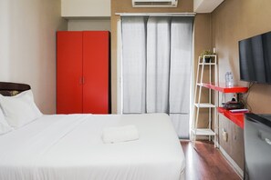 Standard Studio, 1 Bedroom (Apartment) - Comfy and Modern Studio at Serpong Greenview Apartment (South Tangerang)