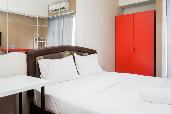 Standard Studio, 1 Bedroom (Apartment) - Comfy and Modern Studio at Serpong Greenview Apartment (South Tangerang)