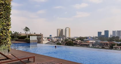 Strategic and Comfy 2BR Apartment Springwood Residence