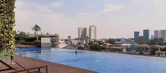 Strategic and Comfy 2BR Apartment Springwood Residence