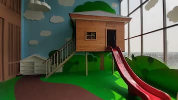 Children’s play area – indoor