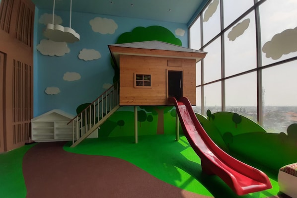 Aire de jeu intérieure pour enfants