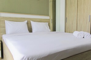 Standard Studio, 1 Bedroom (Apartment) - Cozy Studio at Springwood Residence Tangerang Apartment (Tangerang)