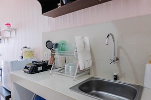 Standard Studio, 1 Bedroom (Apartment) | Private kitchen - Best Studio Apartment at Springwood Residence (Tangerang)