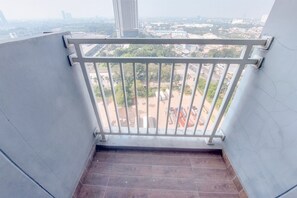 Standard Studio, 1 Bedroom (Apartment) | Balcony - Good Place and Homey Studio Springwood Residence Tangerang (Tangerang)