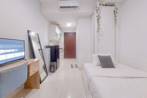 Interior detail - Modern Look Studio at Springwood Residence Tangerang Apartment (Tangerang)