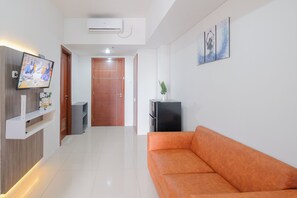 Standard Apartment, 2 Bedrooms (Apartment) | Living room
