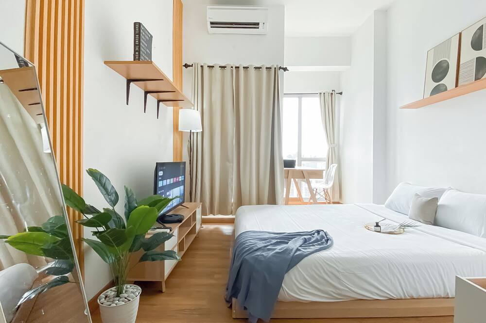 Warm Studio Apartment at M-Town Residence