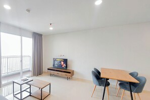 Standard Apartment, 2 Bedrooms (Apartment) - Elegant 2BR Apartment at The Reiz Condominium Medan (Medan)