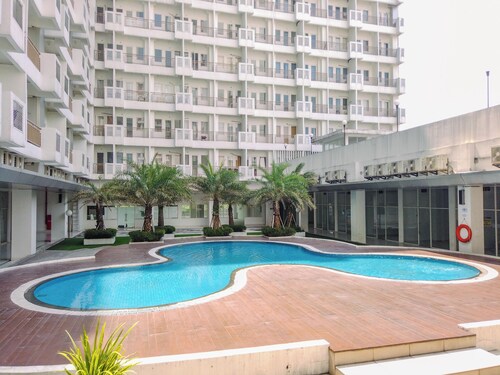 Warm and Cozy Studio at Sentul Tower Apartment