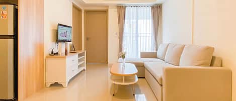 Standard Apartment, 2 Bedrooms (Apartment) | Living room