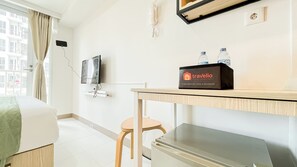 Standard Studio, 1 Bedroom (Apartment) | Dining room