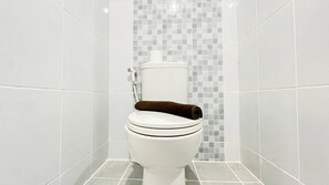 Standard Studio, 1 Bedroom (Apartment) | Bathroom