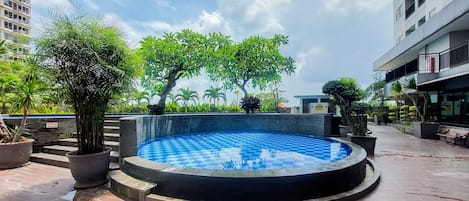 Kolam renang outdoor