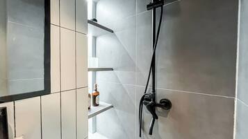 Standard Studio, 1 Bedroom (Apartment) | Bathroom