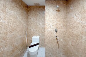 Standard Studio, 1 Bedroom (Apartment) | Bathroom - Studio Modern Style at Grand Sungkono Lagoon Apartment (Surabaya)