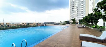 Cozy and Modern 2BR Apartment at Vasanta Innopark