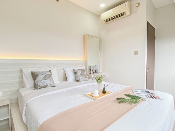 Room - Modern Look 2BR Corner Transpark Cibubur Apartment (Bekasi)