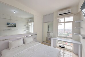 Standard Studio, 1 Bedroom (Apartment) - Comfortable Stay and Good Place Studio at Bale Hinggil Apartment (Surabaya)