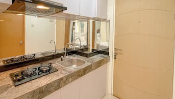 Standard Studio, 1 Bedroom (Apartment) | Private kitchen