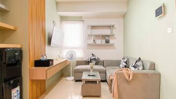 ์คํ ๋ค๋ ์ํํธ, ์นจ์ค 2๊ฐ (Apartment) | ๊ฑฐ์ค