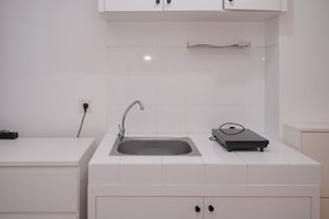 Standard Studio, 1 Bedroom (Apartment) | Private kitchen - Warm Studio Apartment M-Town Residence (Gading Serpong)