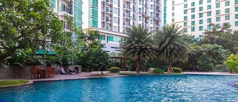 Kolam renang outdoor