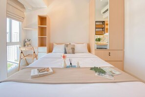 Standard Studio, 1 Bedroom (Apartment) - Warm Studio Apartment Tokyo Riverside PIK 2 (Teluknaga)