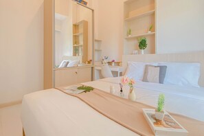 Room - Great Deal and Relaxing 2BR at Tokyo Riverside PIK 2 Apartment (Teluknaga)