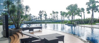 Studio Minimalist Connect to Pakuwon Mall at Tanglin Supermall Mansion Apartment