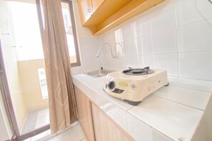 Standard Studio, 1 Bedroom (Apartment) | Private kitchen