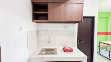 Standard Apartment, 2 Bedrooms (Apartment) | Private kitchen