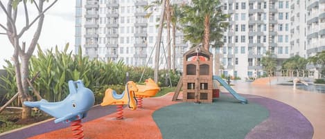 Children’s play area – outdoor