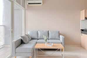 Room - Good Deal and New Furnished 2BR Ciputra International Apartment (Jakarta)