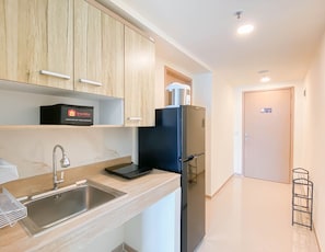 Standard Apartment, 2 Bedrooms (Apartment) | Private kitchen
