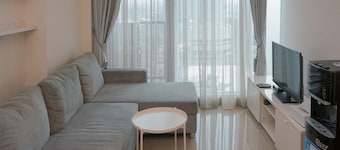 Spacious 1BR at Tree Park City BSD Apartment