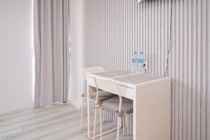Standard Studio, 1 Bedroom (Apartment) | Dining room